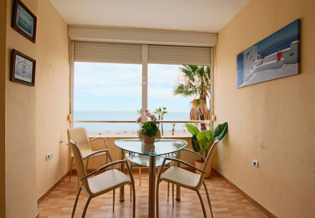 Apartamento en Torremolinos - TESS Apartamento Frontbeach La Roca Chica