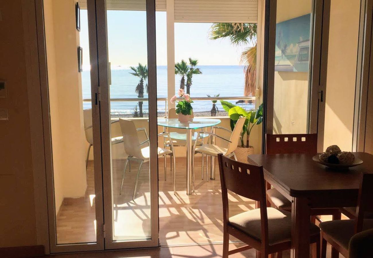 Apartamento en Torremolinos - TESS Apartamento Frontbeach La Roca Chica