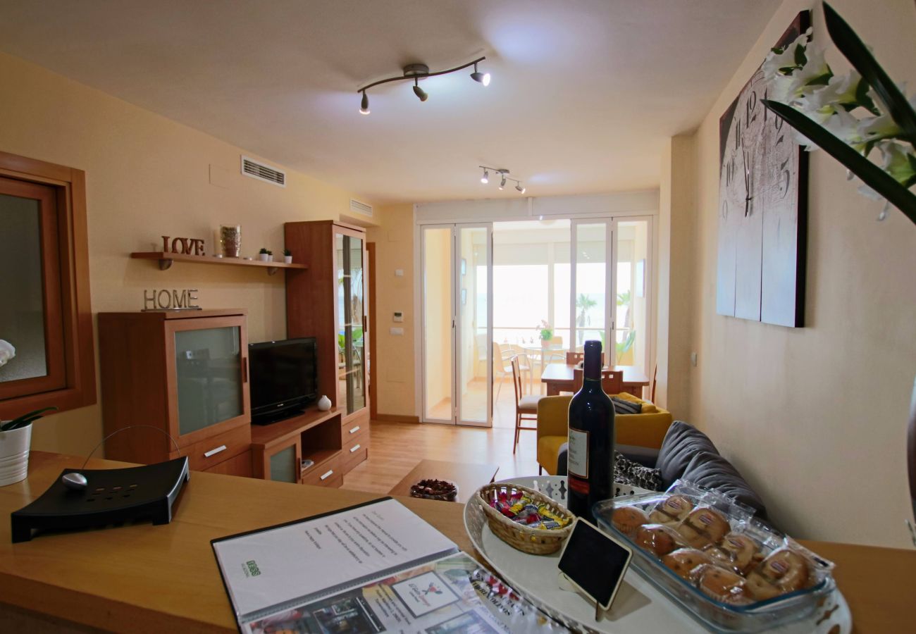 Apartment in Torremolinos - TESS Apartamento Frontbeach La Roca Chica